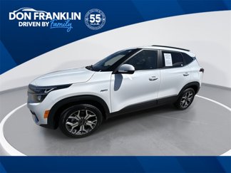 Used 2022 Kia Seltos EX image 1