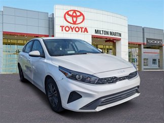 Used 2023 Kia Forte LXS image 1