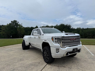 Used 2021 GMC Sierra 3500 Denali w/ Denali Ultimate Package image 1