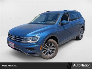 Used 2019 Volkswagen Tiguan SE w/ Panoramic Sunroof Package image 1