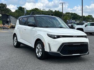 Used 2023 Kia Soul S image 1