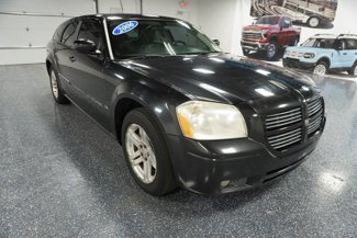 Used 2006 Dodge Magnum SXT image 1