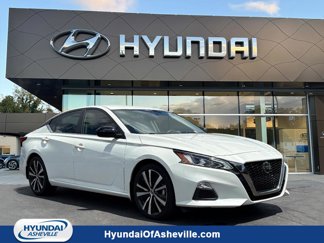 Used 2022 Nissan Altima 2.5 SR image 1