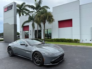 Used 2023 Aston Martin V8 Vantage Coupe image 1