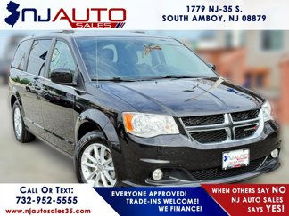 Used 2019 Dodge Grand Caravan SXT image 1