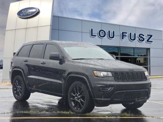 Used 2019 Jeep Grand Cherokee Altitude image 1