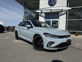 New 2025 Volkswagen Jetta SE image 1