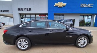 Used 2016 Chevrolet Malibu LT image 1