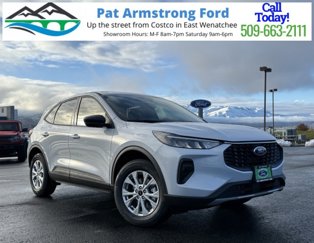 New 2025 Ford Escape Active w/ Cold Weather Package image 1