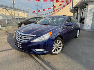 Used 2013 Hyundai Sonata SE w/ Navigation & Sunroof Pkg image 1