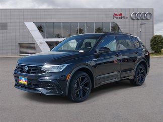 Used 2023 Volkswagen Tiguan SE R-Line image 1