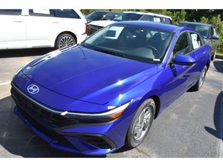 New 2025 Hyundai Elantra SE video 1