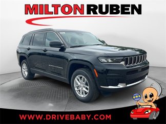 New 2025 Jeep Grand Cherokee L Laredo image 1