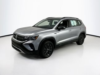Used 2022 Volkswagen Taos S image 1