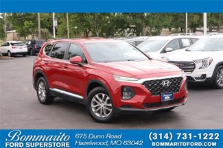 Used 2020 Hyundai Santa Fe SE image 1