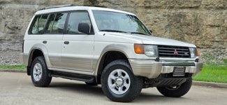 Used 1996 Mitsubishi Montero SR image 1