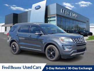Certified 2017 Ford Explorer XLT w/ Equipment Group 201A image 1