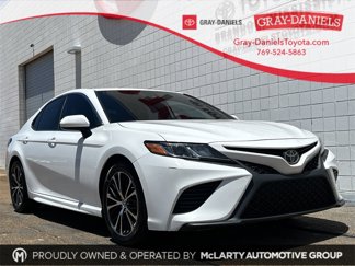 Used 2019 Toyota Camry SE image 1
