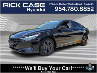 Certified 2022 Hyundai Elantra SEL w/ Cargo Package image 1