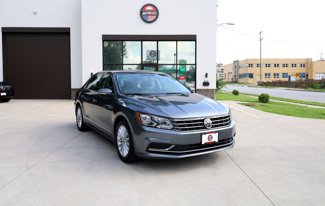 Used 2017 Volkswagen Passat 1.8T SE image 1