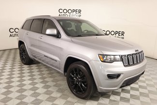Used 2020 Jeep Grand Cherokee Altitude image 1