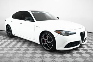 Used 2022 Alfa Romeo Giulia Veloce image 1