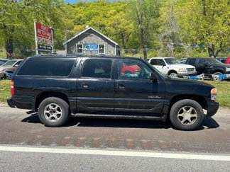 Used 2003 GMC Yukon XL Denali image 1