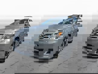 Used 2010 Toyota Camry image 1