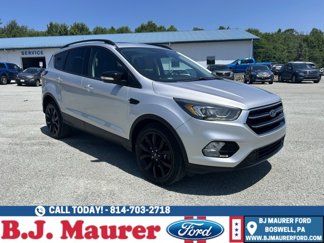 Used 2017 Ford Escape Titanium image 1