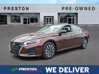 Used 2024 Nissan Altima 2.5 SV image 1