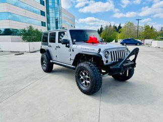 Used 2015 Jeep Wrangler Unlimited Rubicon w/ Connectivity Group image 1