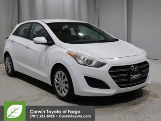 Used 2016 Hyundai Elantra GT image 1