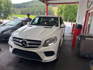 Used 2016 Mercedes-Benz GLE 400 4MATIC image 1