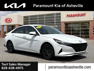 Used 2023 Hyundai Elantra SEL w/ Winter Weather Package image 1