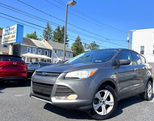 Used 2013 Ford Escape SE w/ Class II Trailer Tow Pkg image 1