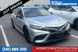 Used 2022 Toyota Camry SE image 1