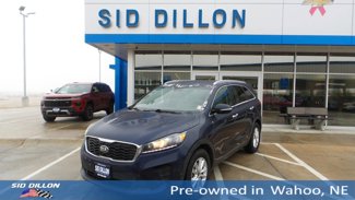 Used 2019 Kia Sorento LX w/ LX Convenience Package image 1