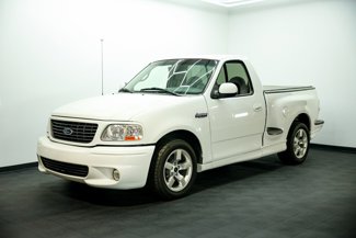 Used 2001 Ford F150 Lightning image 1