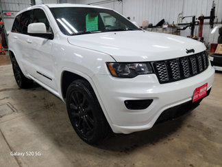 Used 2019 Jeep Grand Cherokee Altitude image 1