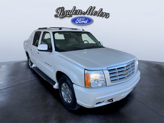 Used 2005 Cadillac Escalade EXT image 1