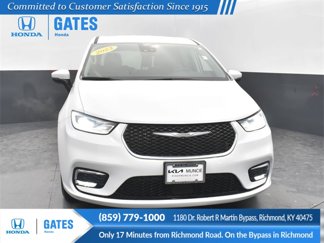 Used 2023 Chrysler Pacifica Touring-L image 1