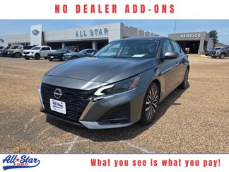 Used 2023 Nissan Altima 2.5 SV image 1
