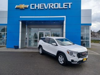 Used 2024 GMC Terrain SLE image 1