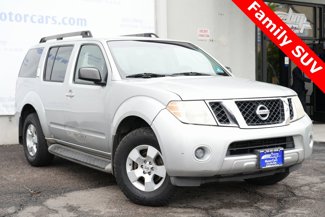 Used 2008 Nissan Pathfinder S image 1