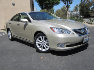 Used 2010 Lexus ES 350 image 1