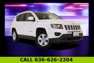 Used 2016 Jeep Compass Latitude image 1
