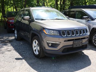 Used 2019 Jeep Compass Latitude image 1