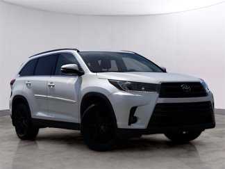 Used 2019 Toyota Highlander SE image 1