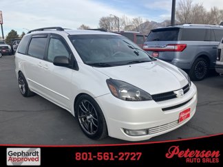 Used 2004 Toyota Sienna XLE image 1