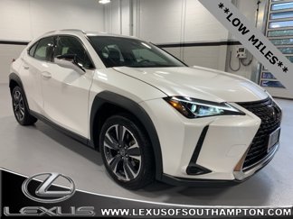 Used 2022 Lexus UX 200 image 1